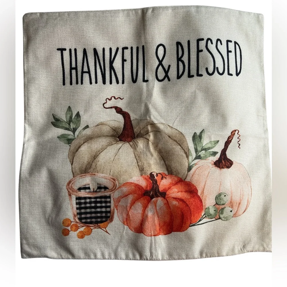 New 18”X18” polyester Holiday pillow covers with zipper closure